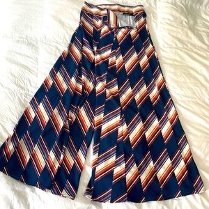 AKIRA Wide Leg Patterned High Waisted Pants size L